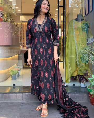 Beautiful black Embroidery suit