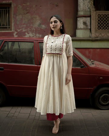 White red mirror