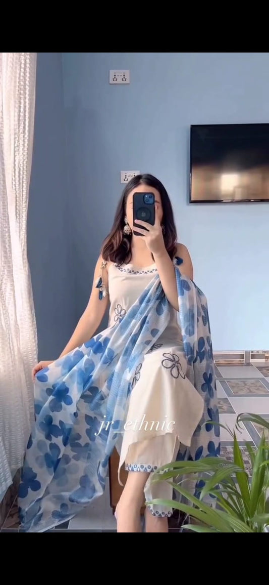 Beautiful flower embroidery design suit