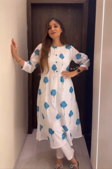 Blue flower cord set