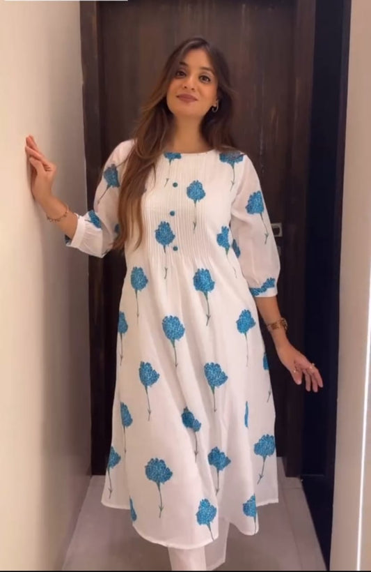 Blue flower cord set